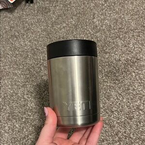 Like new yeti insulator